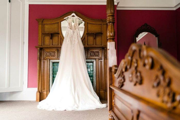 Wedding dress shopping tips